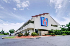 Гостиница Motel 6 Kansas City  Канзас-Сити